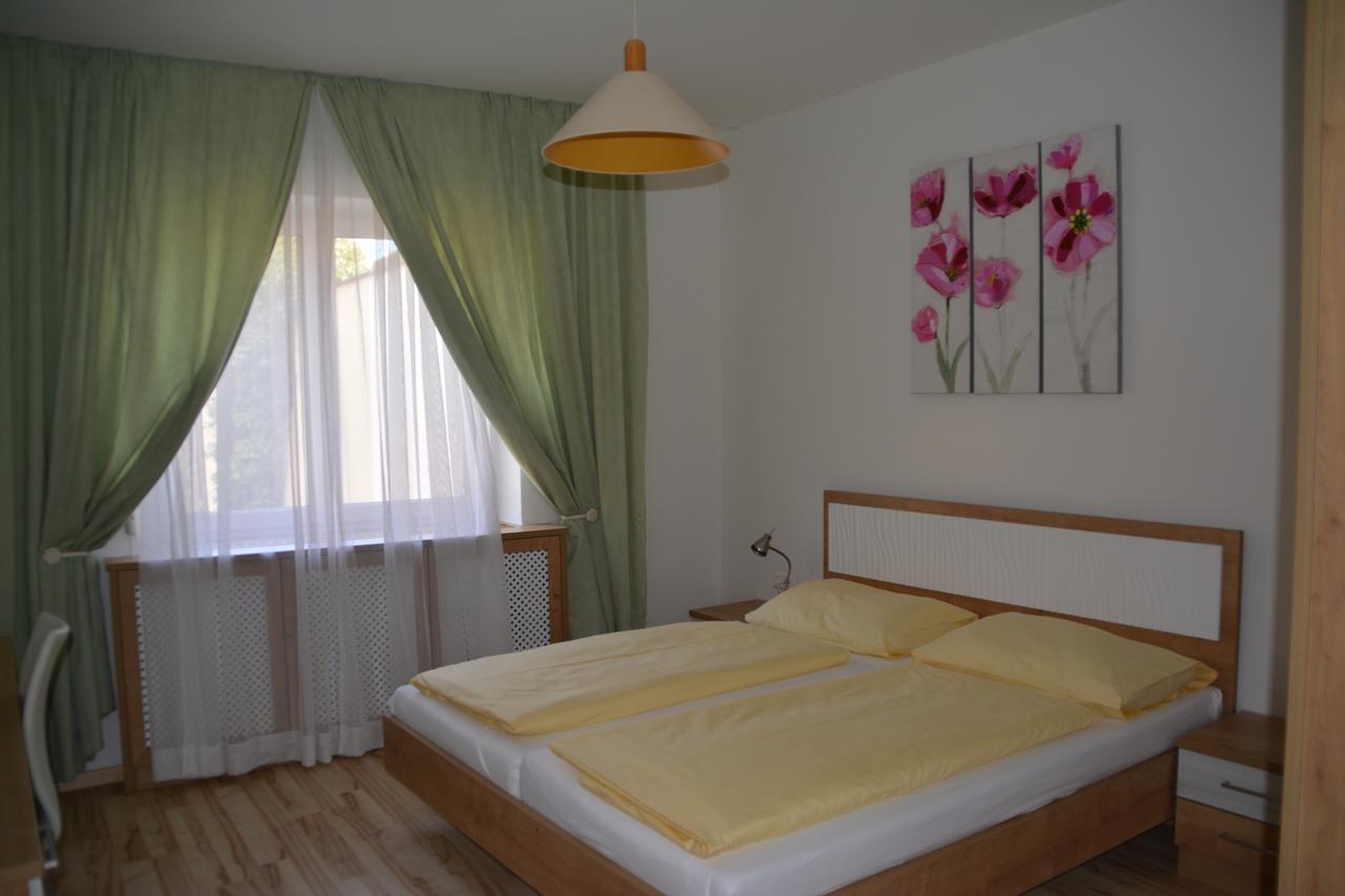 Hotel Lenau Щокерау Екстериор снимка