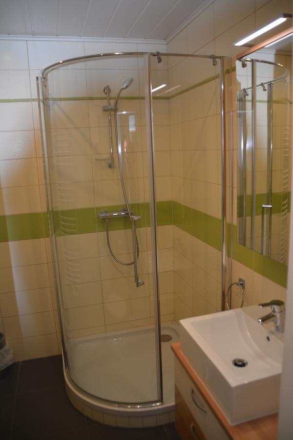 Hotel Lenau Щокерау Екстериор снимка