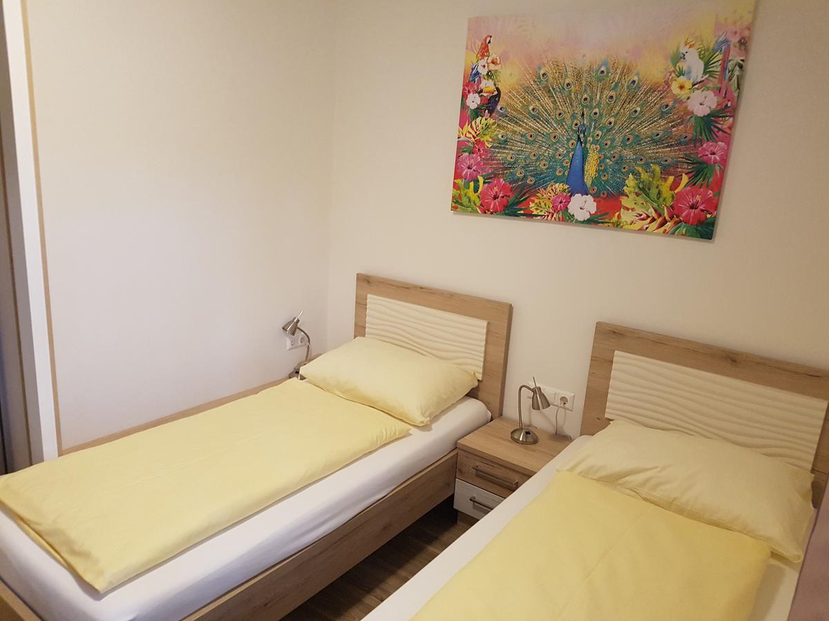 Hotel Lenau Щокерау Екстериор снимка